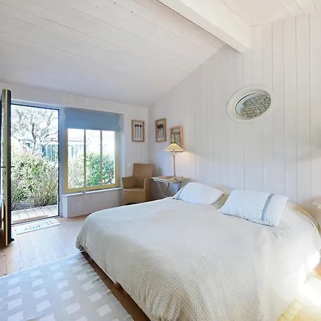 Maison De Charme Aux Portes-en-re Avec Jardin, Proche Plages Et Commerces - Fr-1-434-110 Holiday home